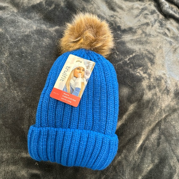 tru fit Accessories - Tru fit cable knit hat